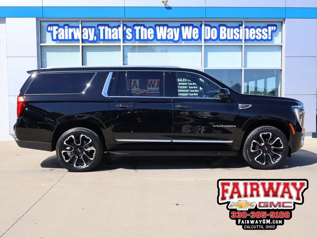 2025 GMC Yukon XL Elevation in Onyx Black — front three-quarter view