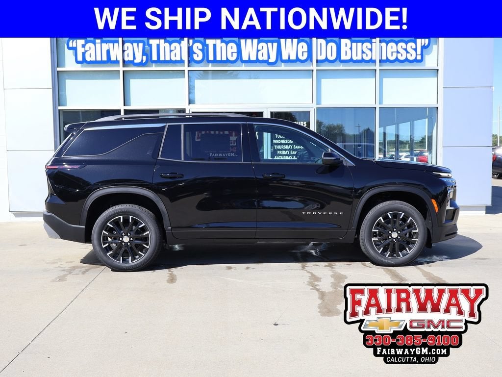 2026 Chevrolet Traverse LT in Mosaic Black Metallic — front three-quarter view