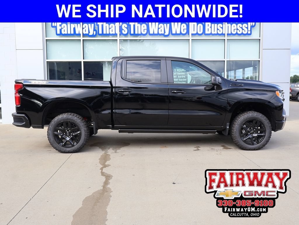 2026 Chevrolet Silverado 1500 LT Trail Boss in Black — front three-quarter view
