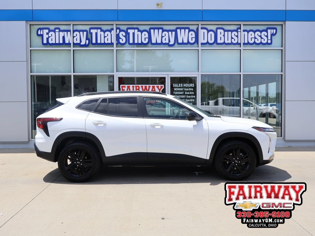 2024 Chevrolet Trax ACTIV in Summit White — front three-quarter view